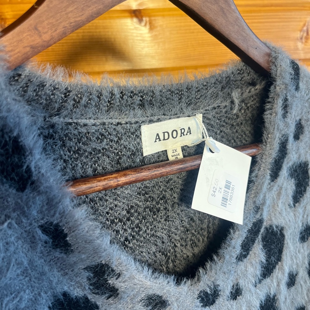 ADORA-Women's Gray and Black Sweater